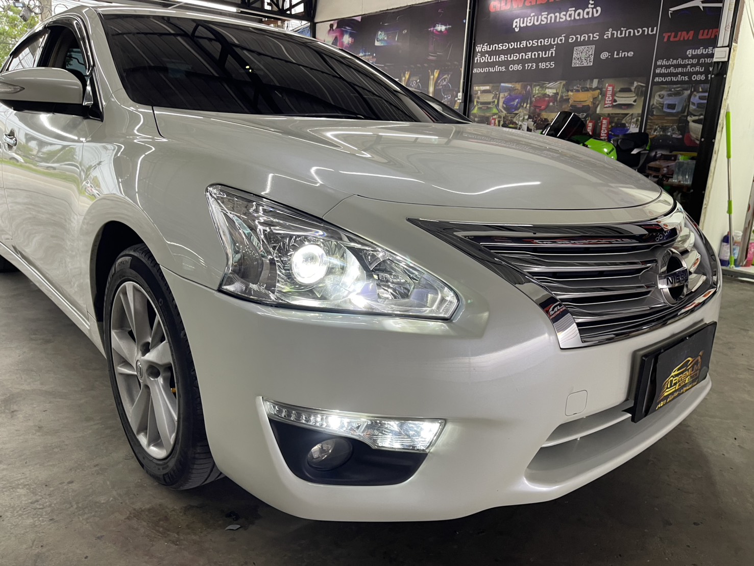 รีวิวไฟหน้าโปรเจคเตอร์